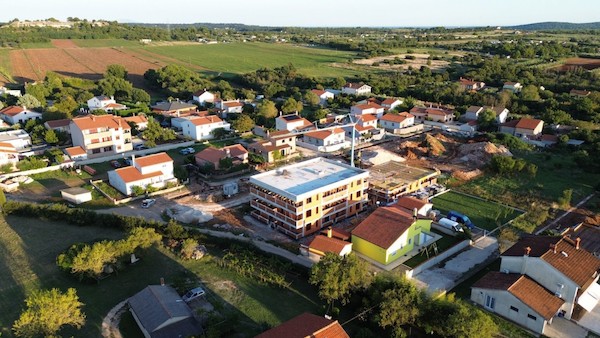 Enosobno stanovanje s teraso, drugo nadstropje, Pula
