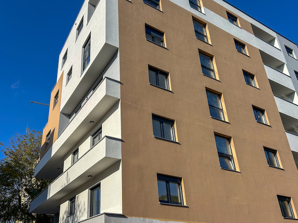 Center mesta – stanovanje z ložo, dvigalom in parkiriščem, 57 m²