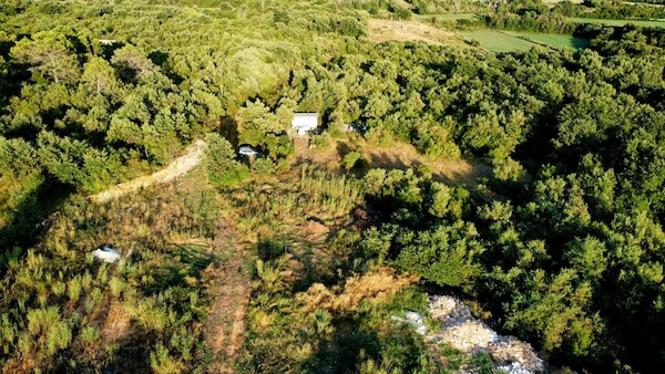 Vodnjan, zemljišče 916 m² za vilo z bazenom, pripravljeno za gradnjo